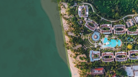 top 10 Luxury Accommodations